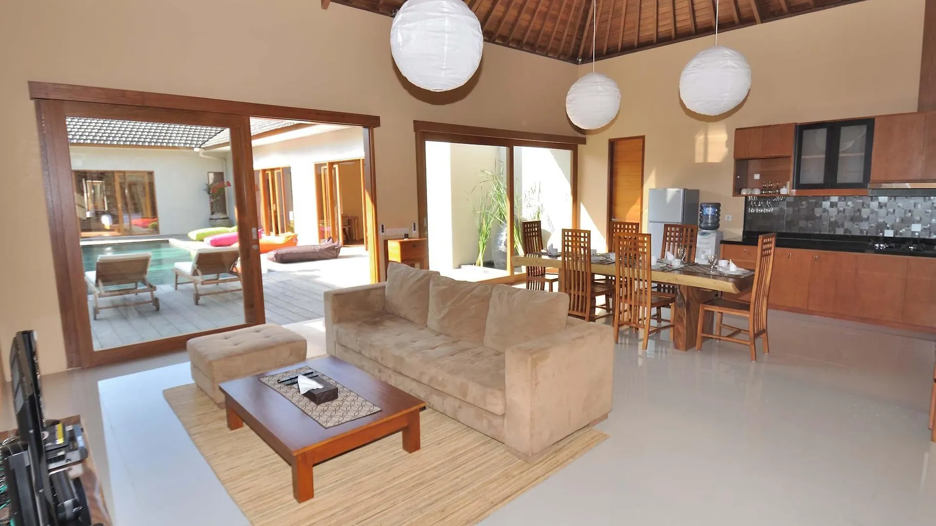 Villa Iskandar Kuta Lombok Hotell